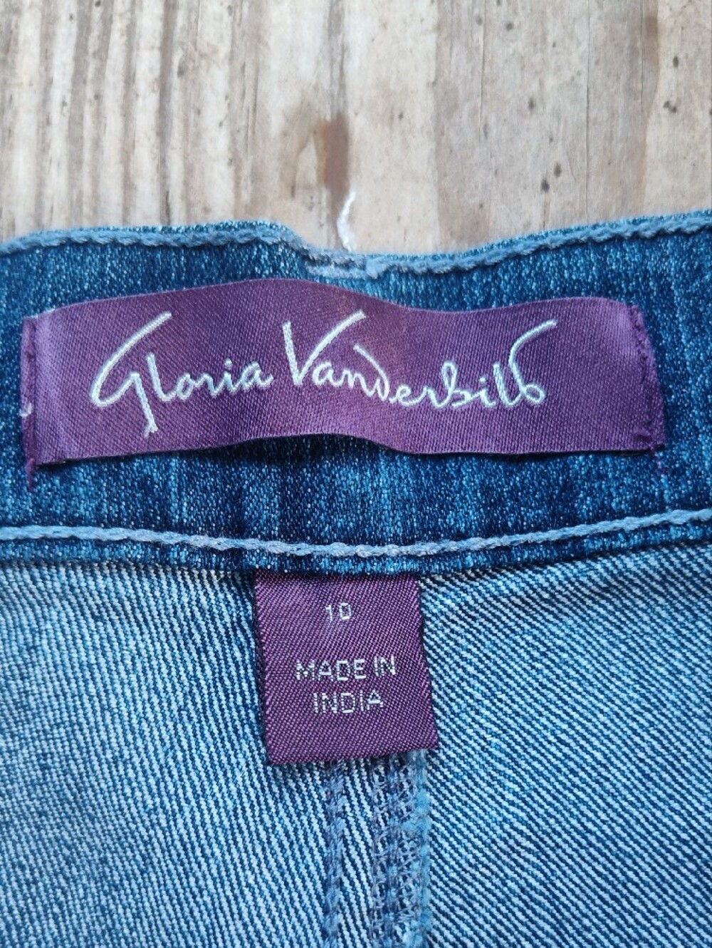 Gloria Vanderbilt Amanda Capri Jeans Size 10 - Picture 5 of 8